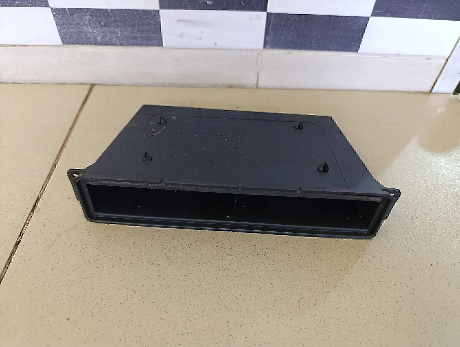 Ящик передней консоли Hyundai-KIA Getz 2002-2010 - изображение 1