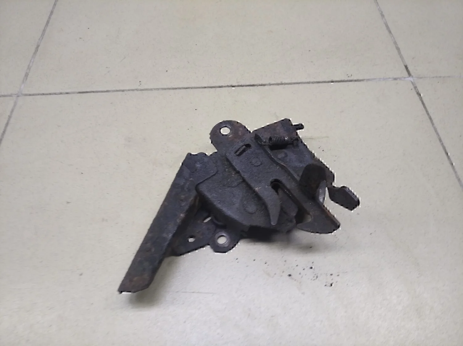 Замок капота MITSUBISHI Lancer (CS/Classic) 2003-2006 - миниатюра 2