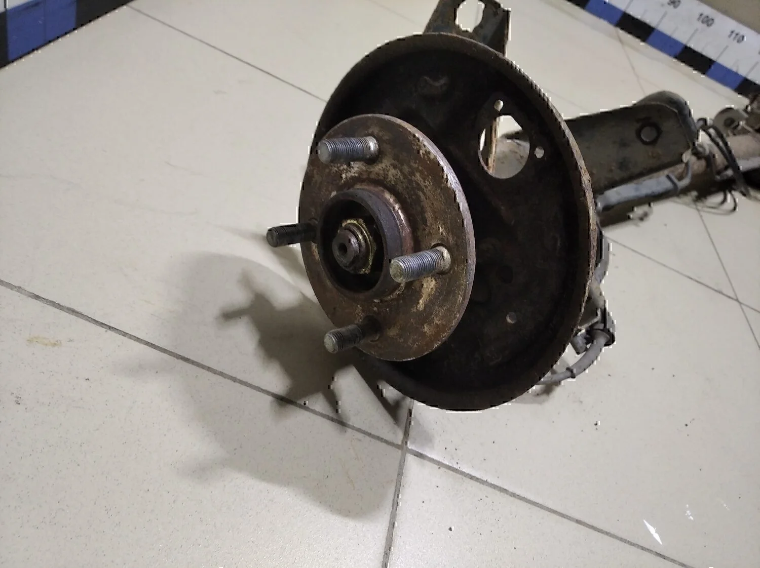 Балка задняя NISSAN Micra (K11E) 1992-2002 - миниатюра 2