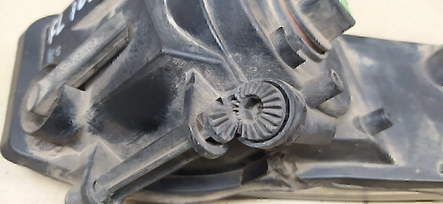 Фара противотуманная левая Audi A6 [C6,4F] 2005-2011 - миниатюра 6
