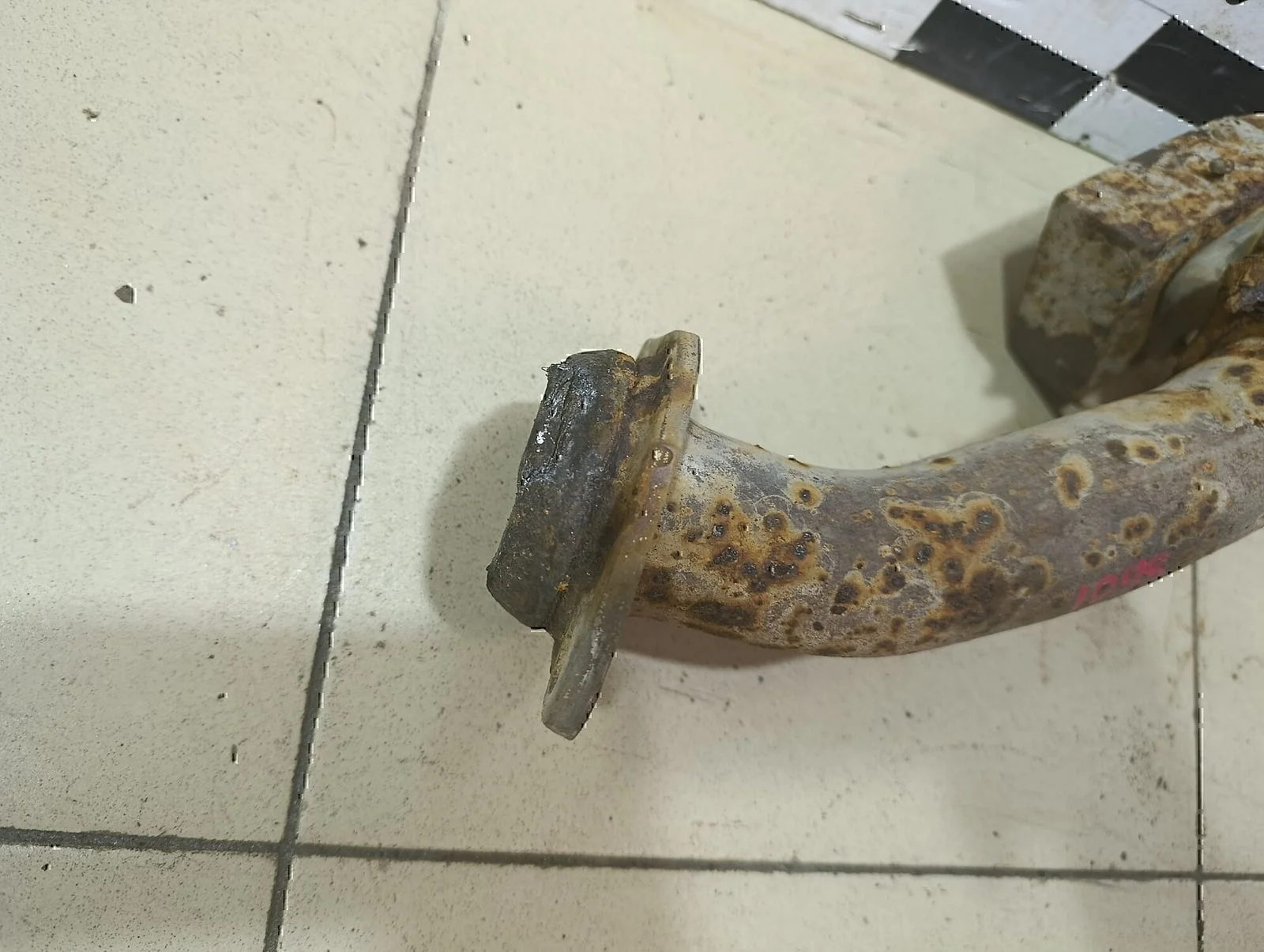 Приемная труба глушителя MAZDA BT-50 2006-2012 - миниатюра 6