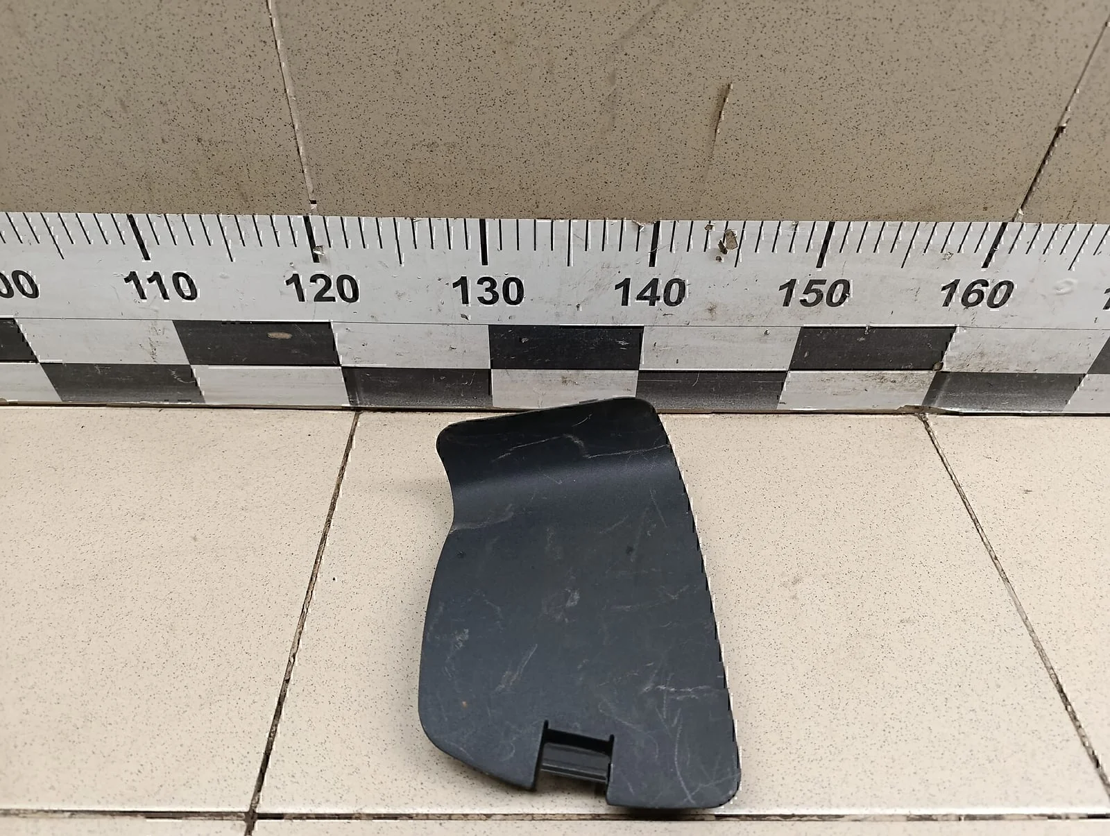 Накладка (кузов внутри) TOYOTA Auris (E15) 2006-2012 - миниатюра 2