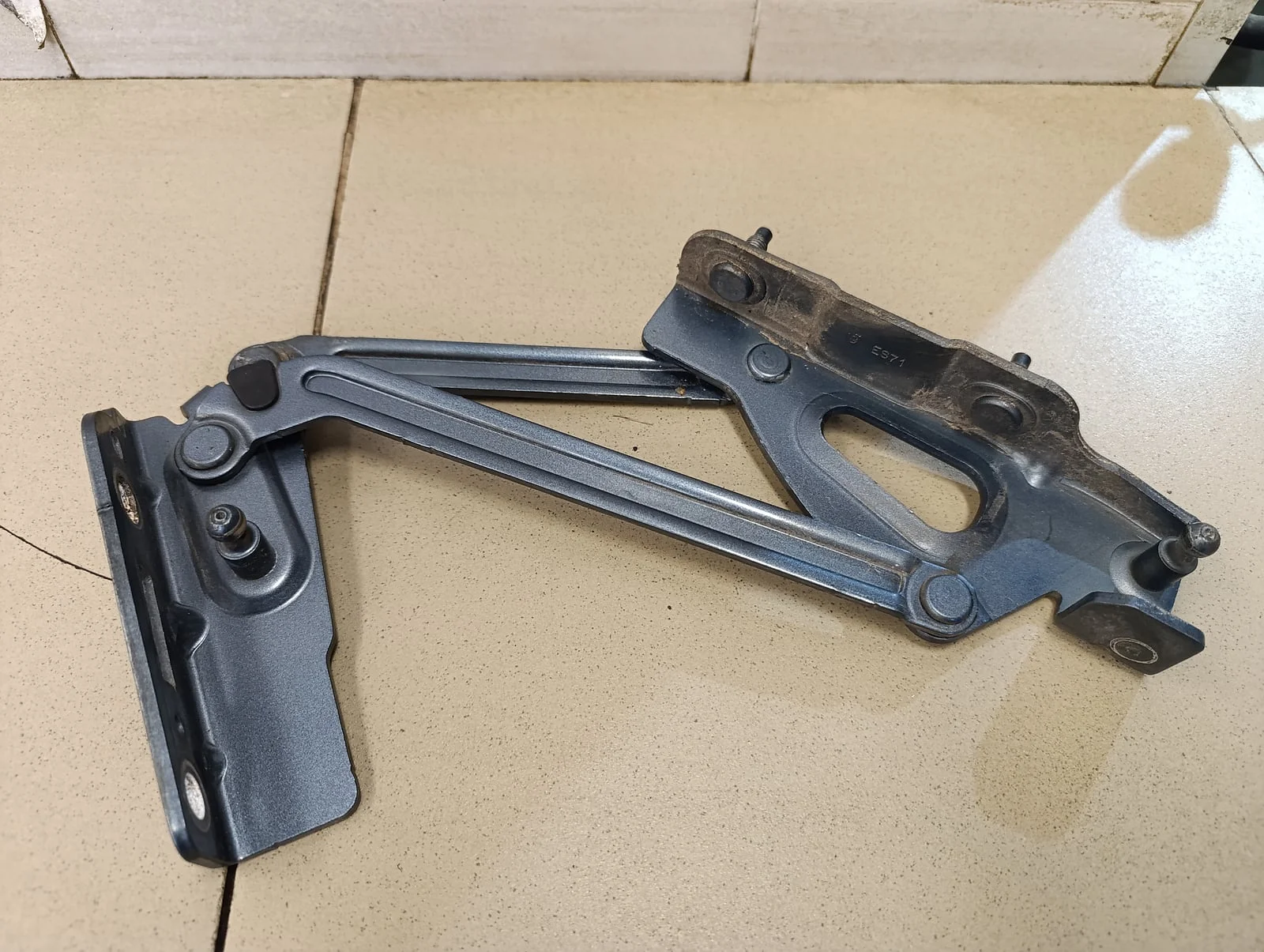Петля крышки багажника левая PEUGEOT 407 2004-2010 - миниатюра 4