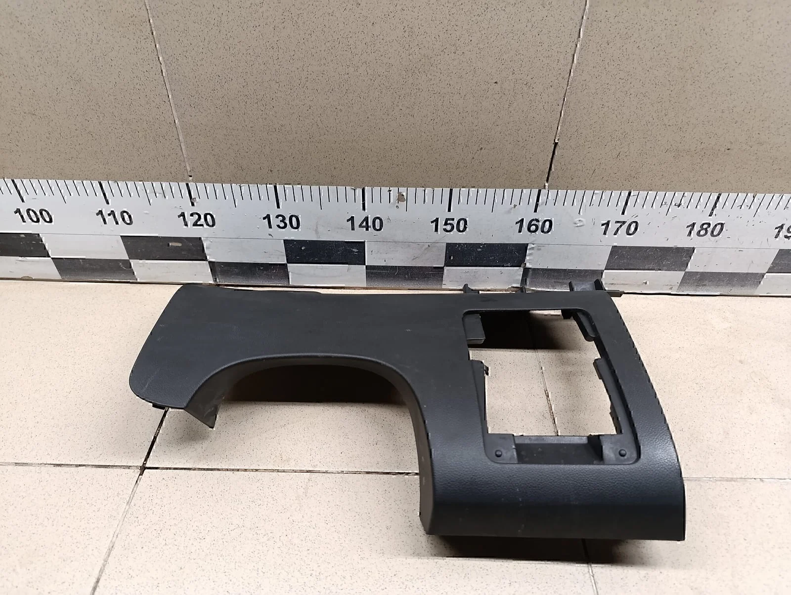 Накладка (кузов внутри) Chevrolet Orlando 2011-2015 - изображение 1