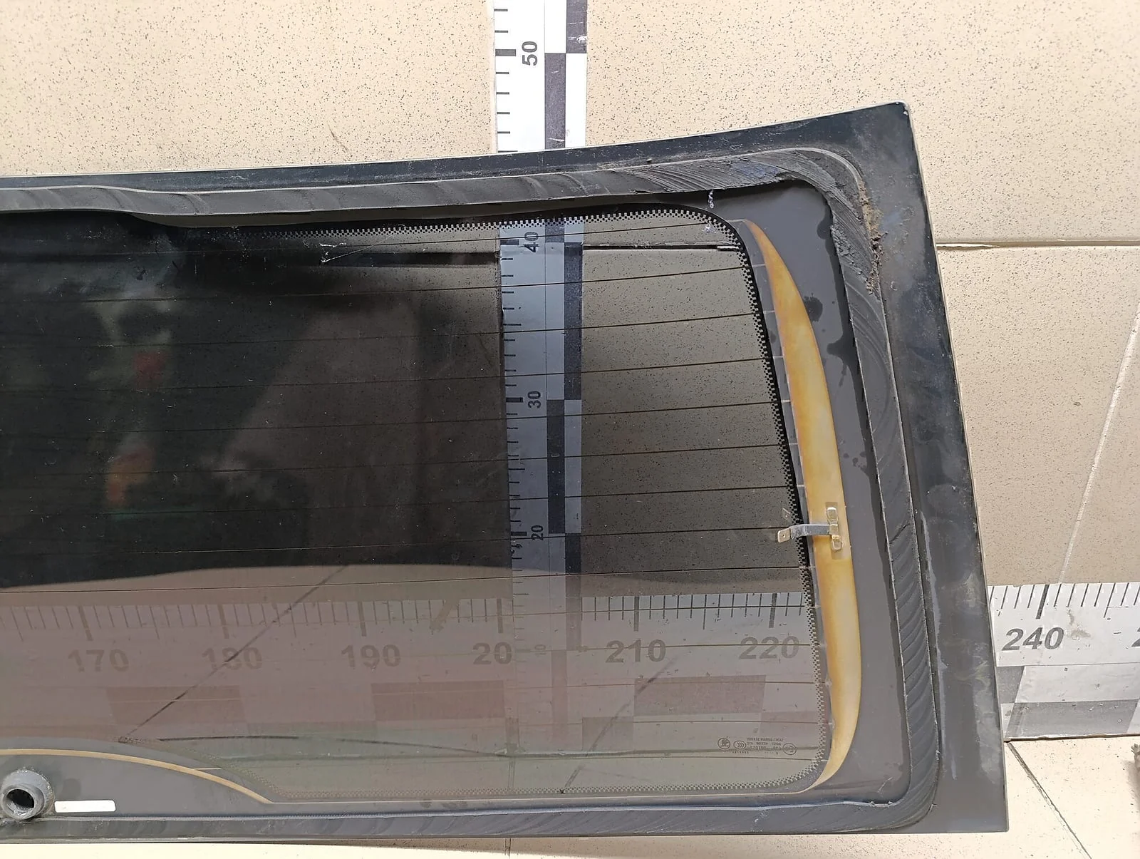 Стекло двери багажника SKODA Fabia 2007-2015 - миниатюра 6