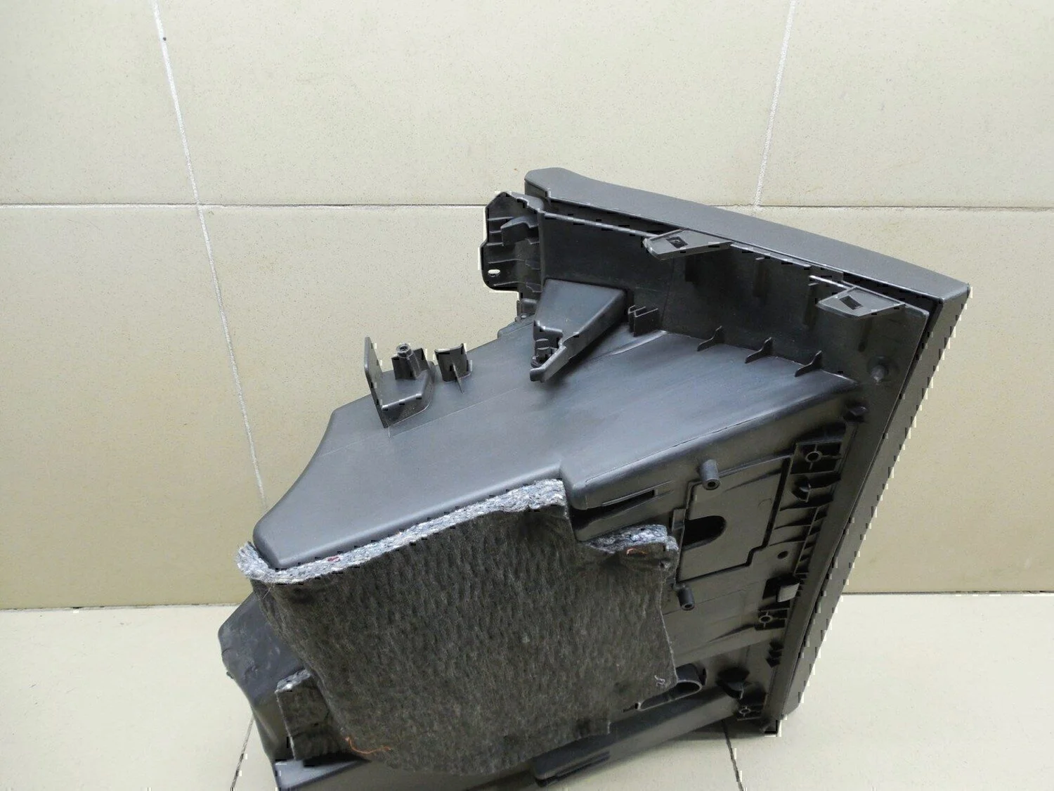 Бардачок Peugeot-Citroen 308 I 2007-2015 - миниатюра 3