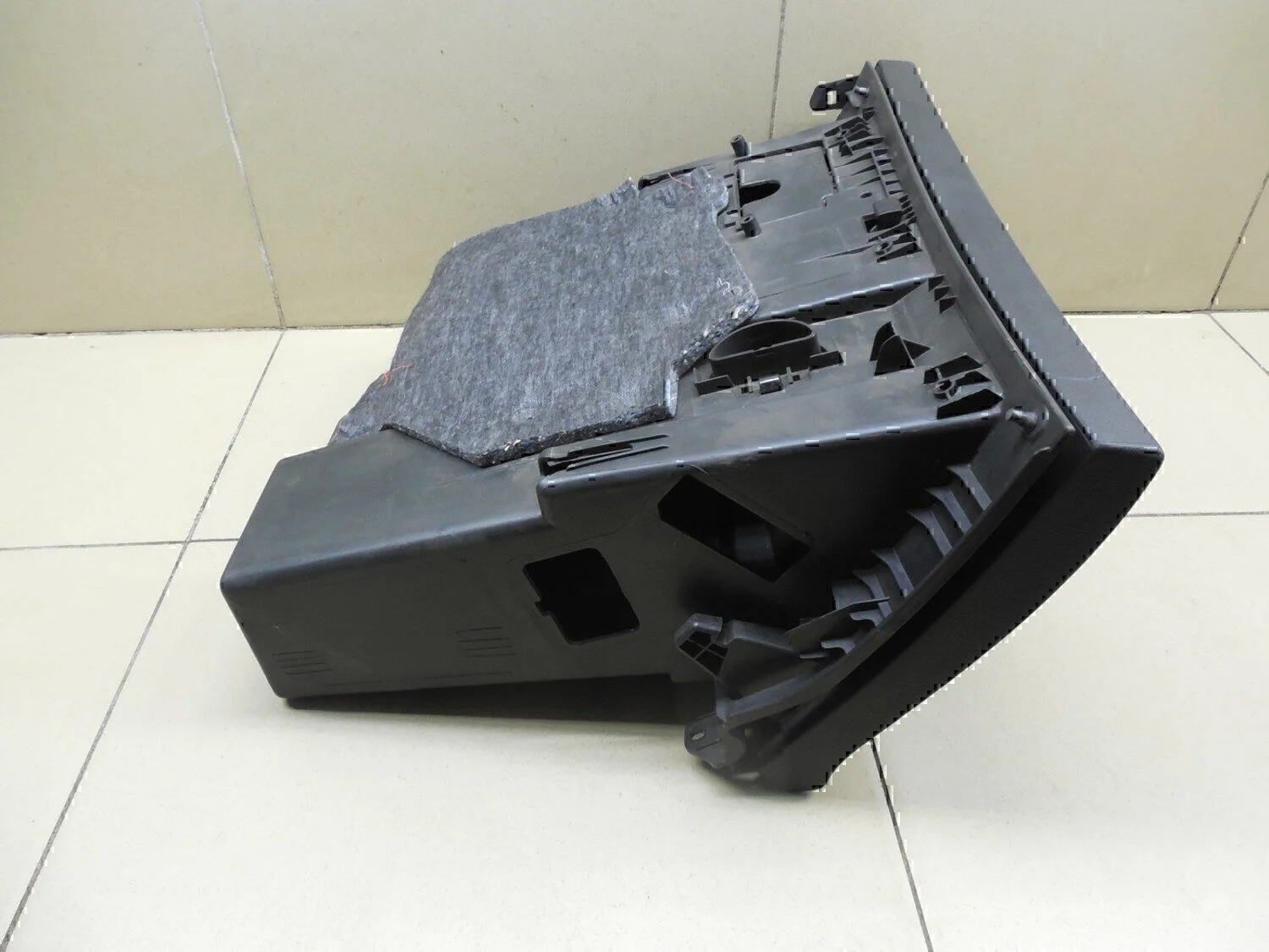 Бардачок Peugeot-Citroen 308 I 2007-2015 - миниатюра 6
