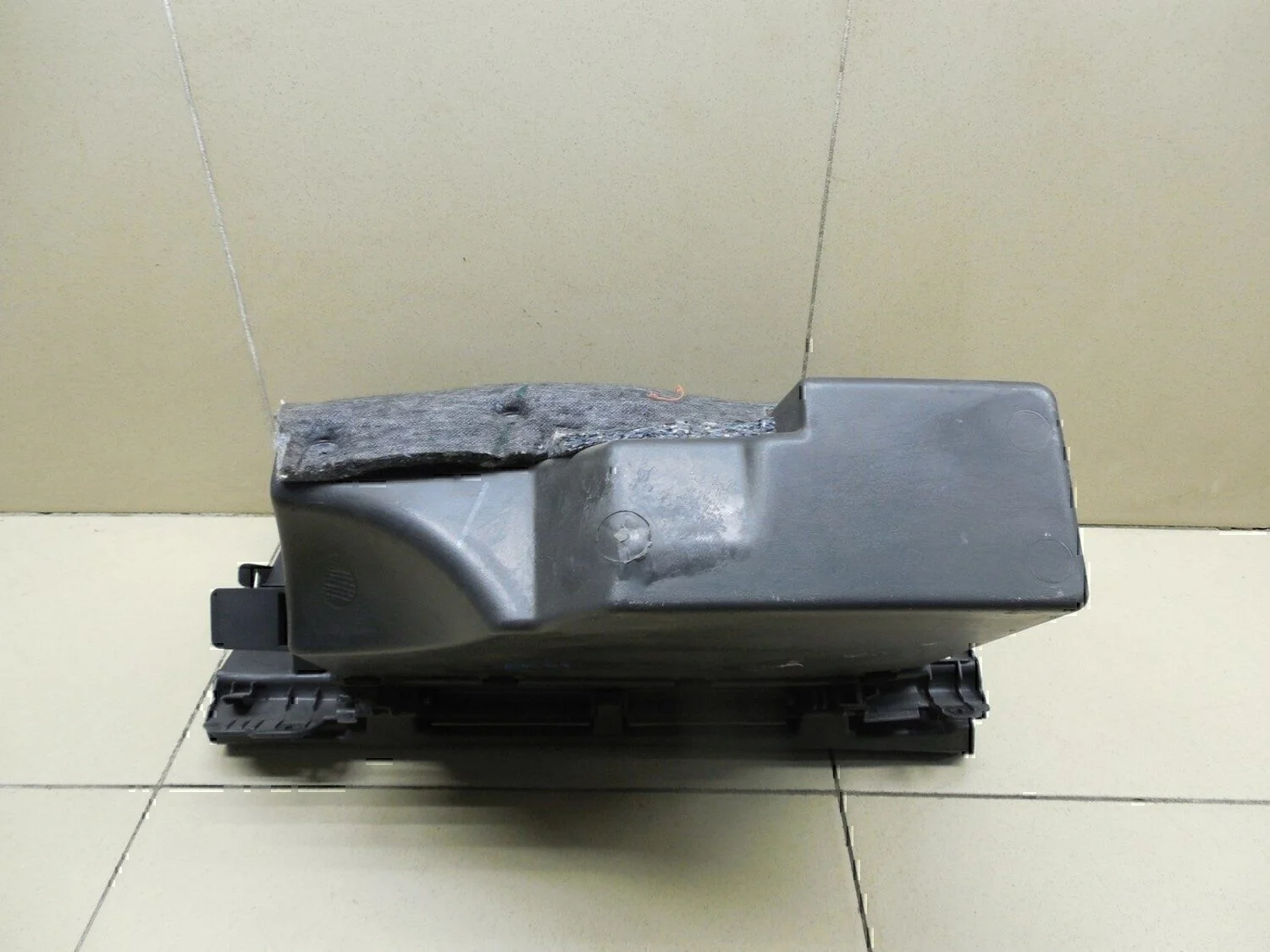 Бардачок Peugeot-Citroen 308 I 2007-2015 - миниатюра 7