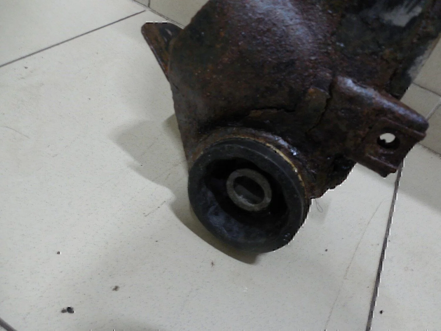 Балка подмоторная Audi A4 [B6] 2000-2004 - миниатюра 5