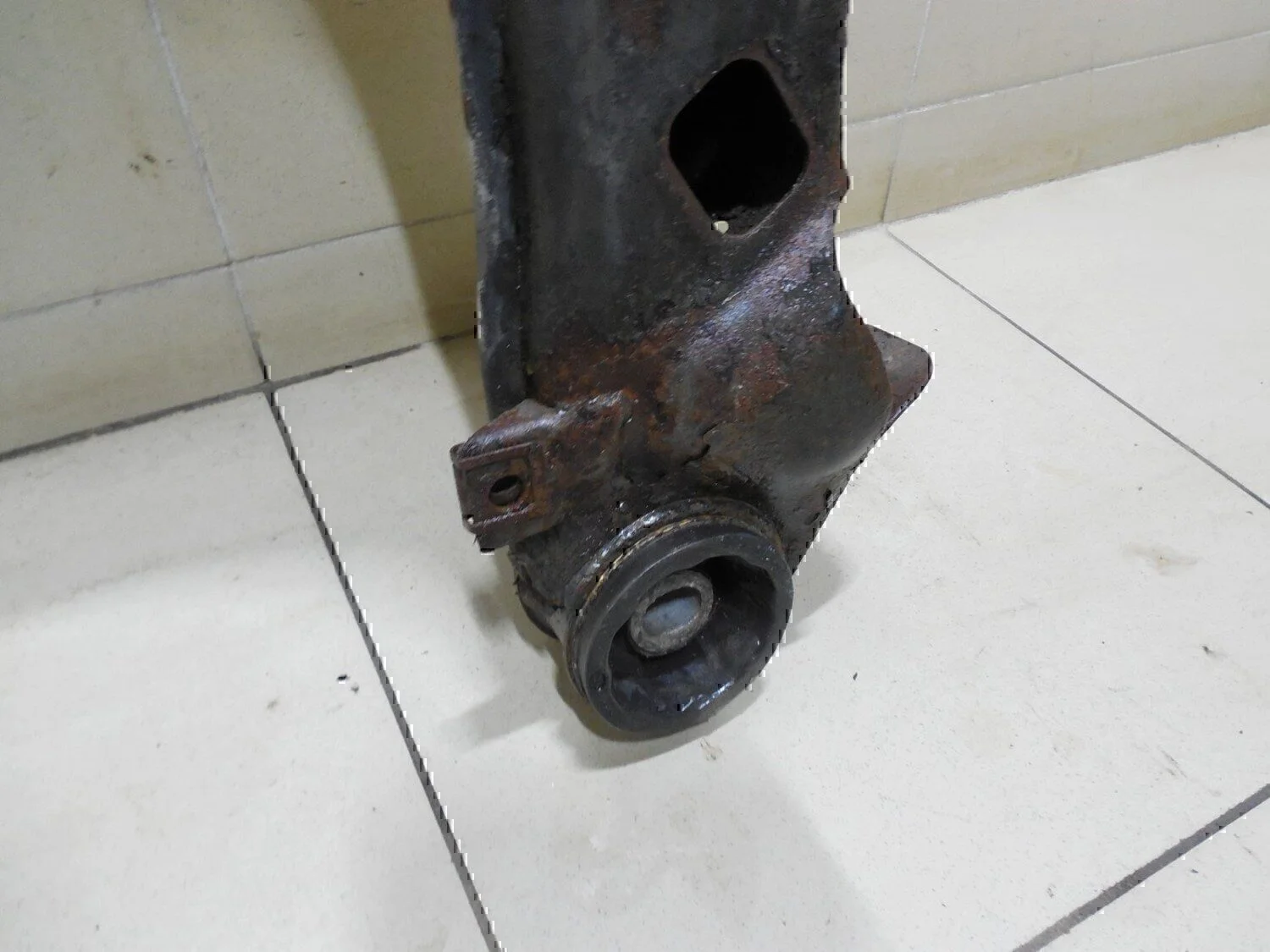 Балка подмоторная Audi A4 [B6] 2000-2004 - миниатюра 6