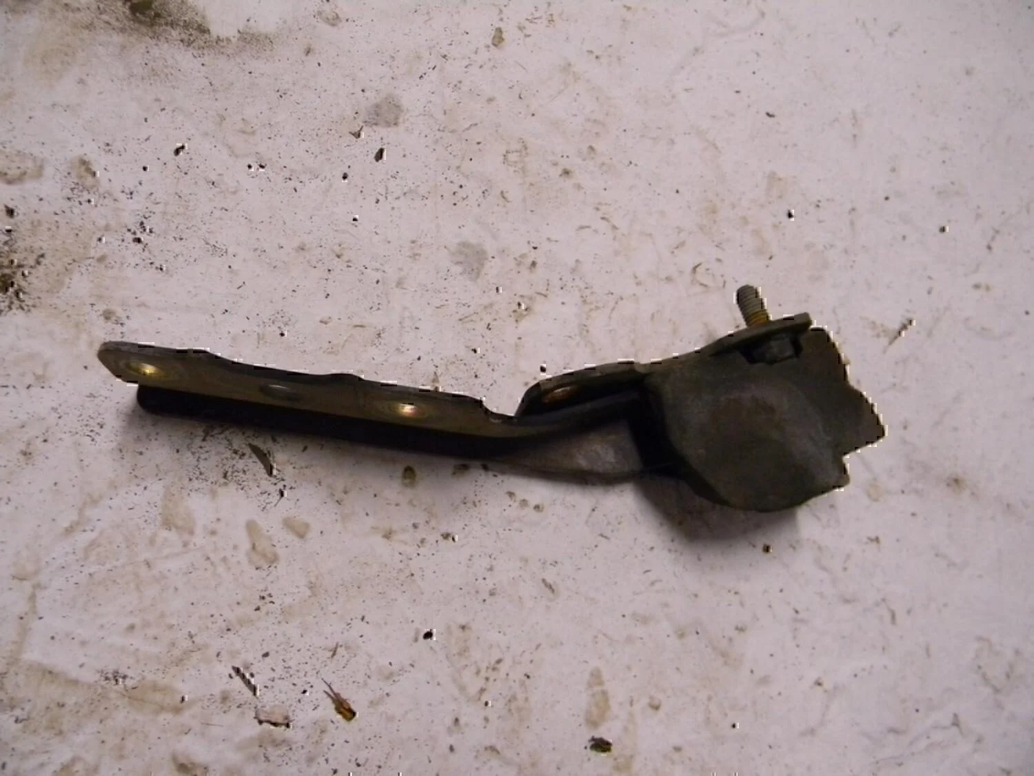 Петля капота MITSUBISHI Lancer (CS/Classic) 2003-2006 - миниатюра 2
