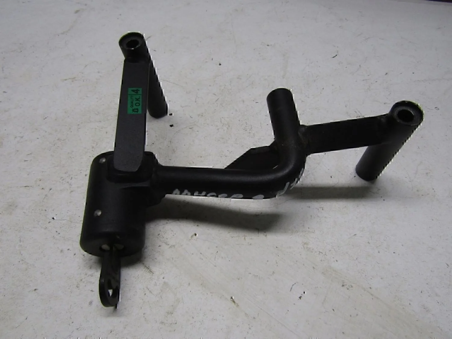 Замок кулисы КПП MITSUBISHI Lancer (CS/Classic) 2003-2006 - миниатюра 2