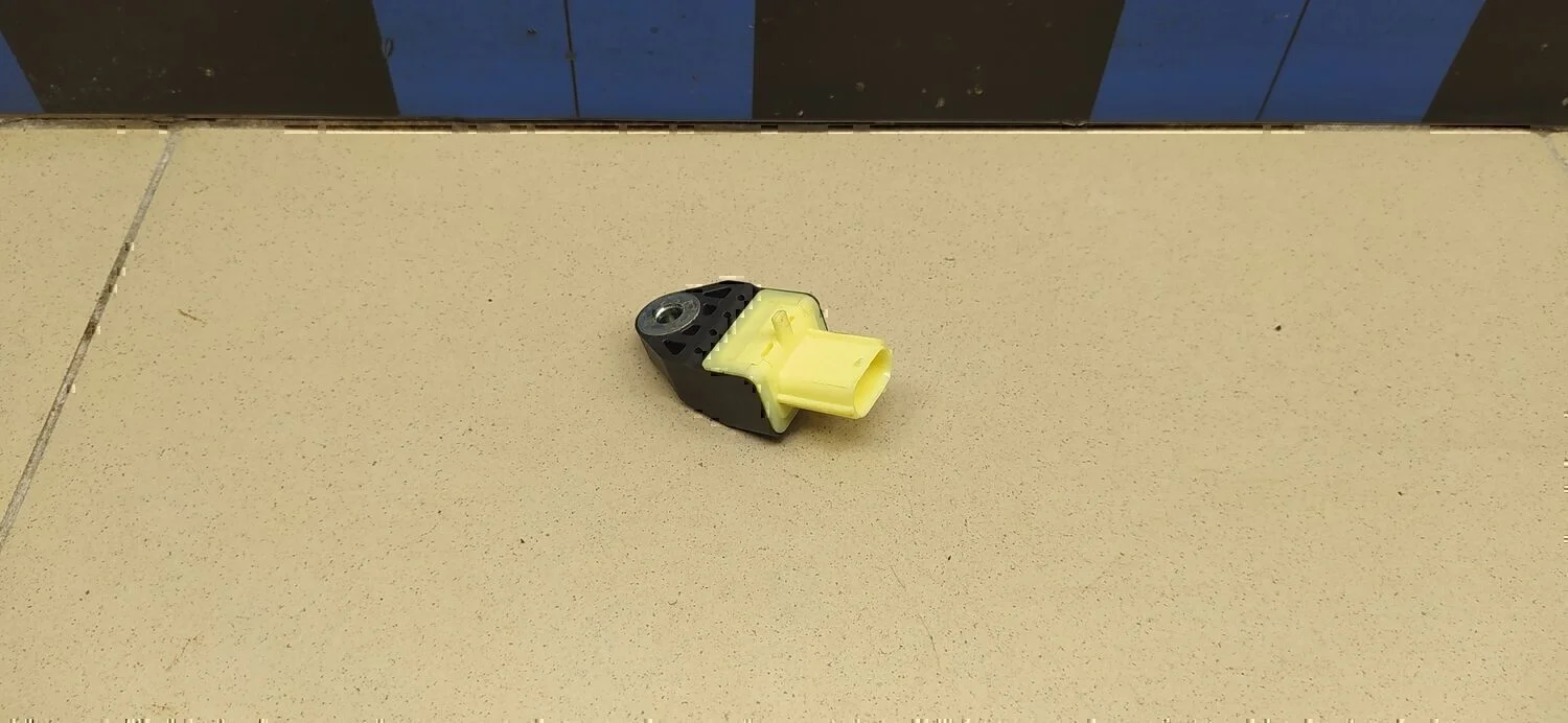 Датчик AIR BAG TOYOTA LX 570 - миниатюра 4