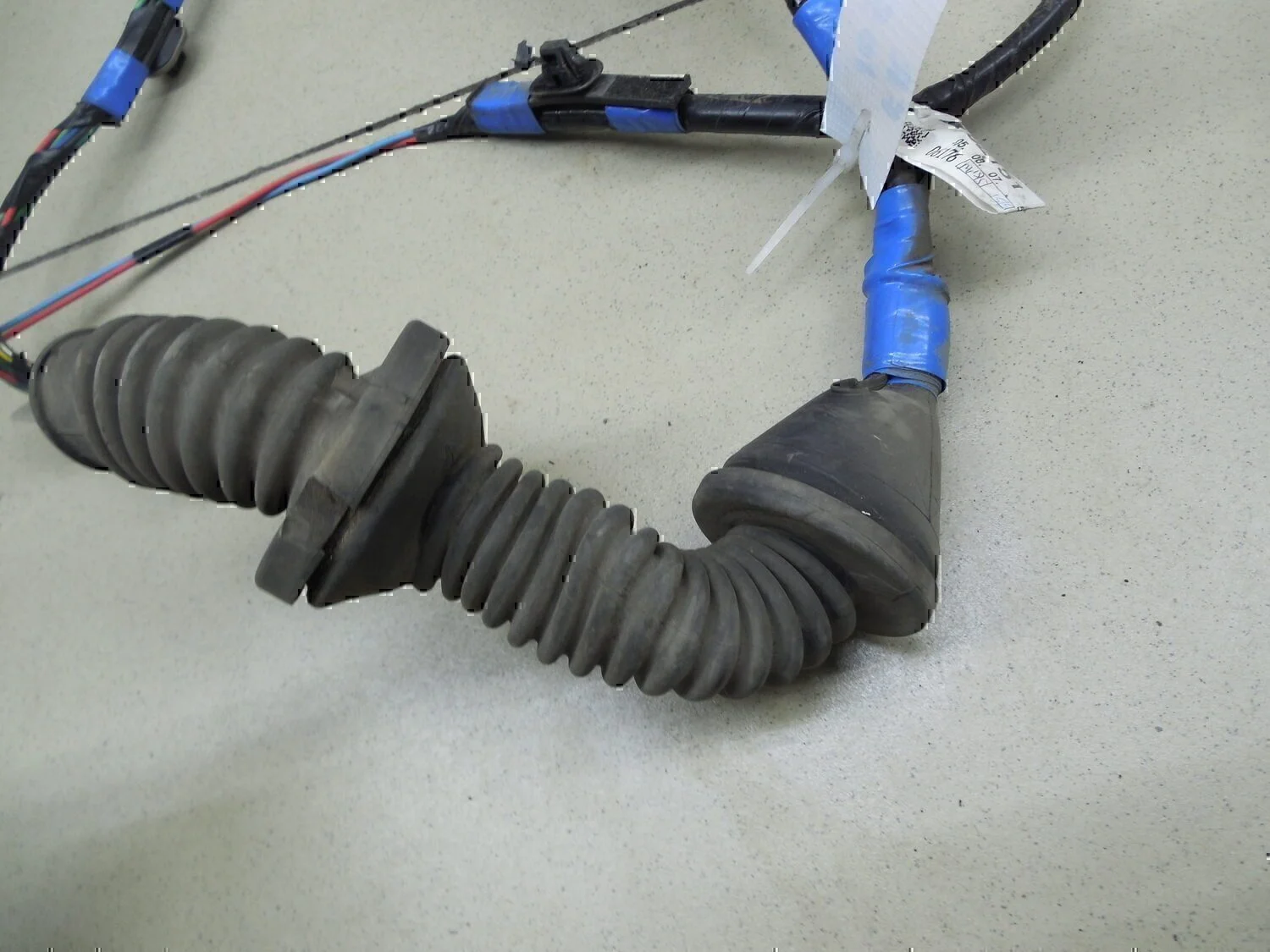 Проводка (коса) TOYOTA Auris (E15) 2006-2012 - миниатюра 6