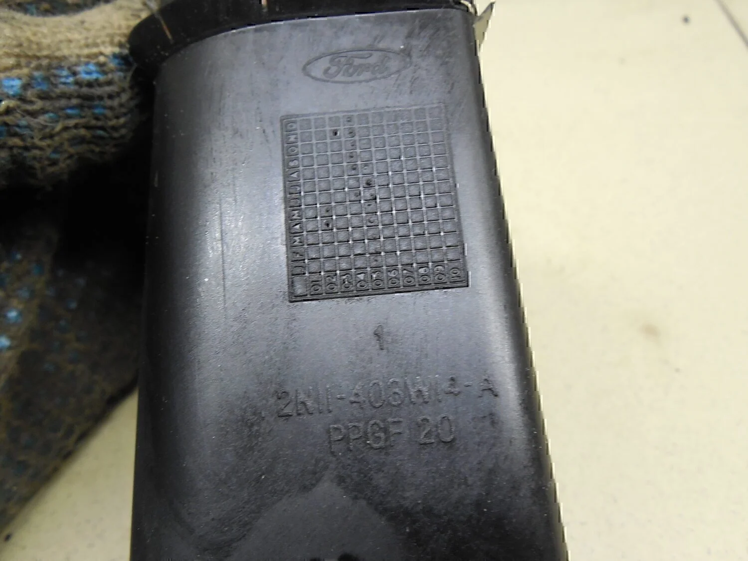 Направляющая (кузов наружные) FORD Fusion 2002-2012 - миниатюра 2