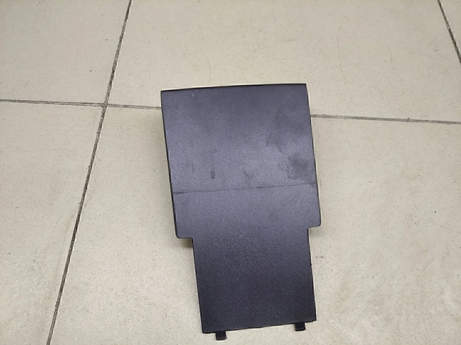 Накладка (кузов внутри) FORD Kuga 2008-2012 - миниатюра 2