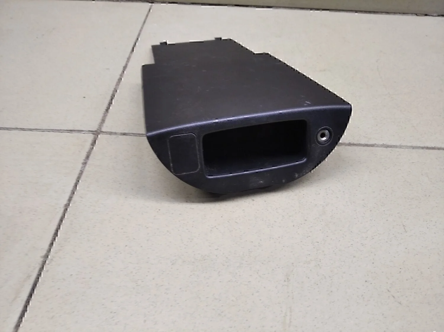 Накладка (кузов внутри) FORD Kuga 2008-2012 - миниатюра 3