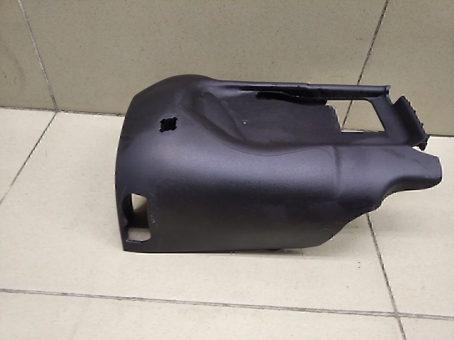 Кожух рулевой колонки нижний FORD Kuga 2008-2012 - миниатюра 2