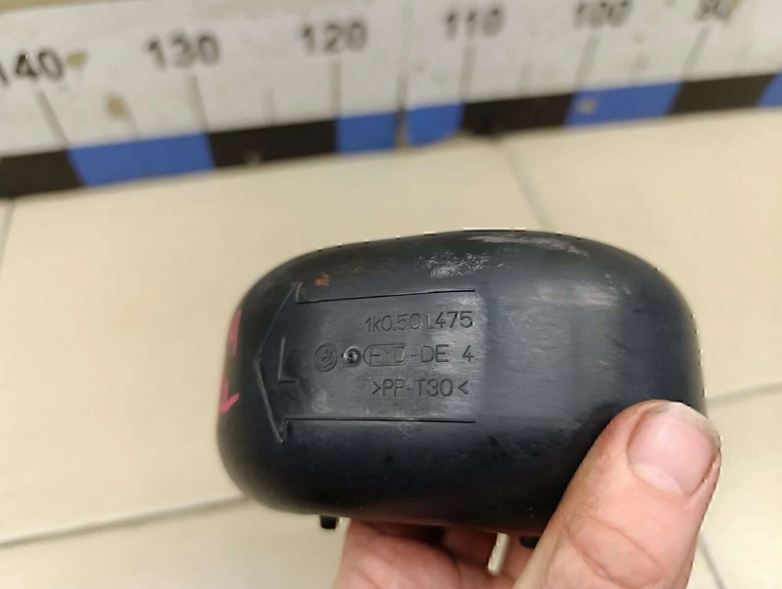 Накладка (кузов наружные) VW Touran 2003-2010 - миниатюра 3