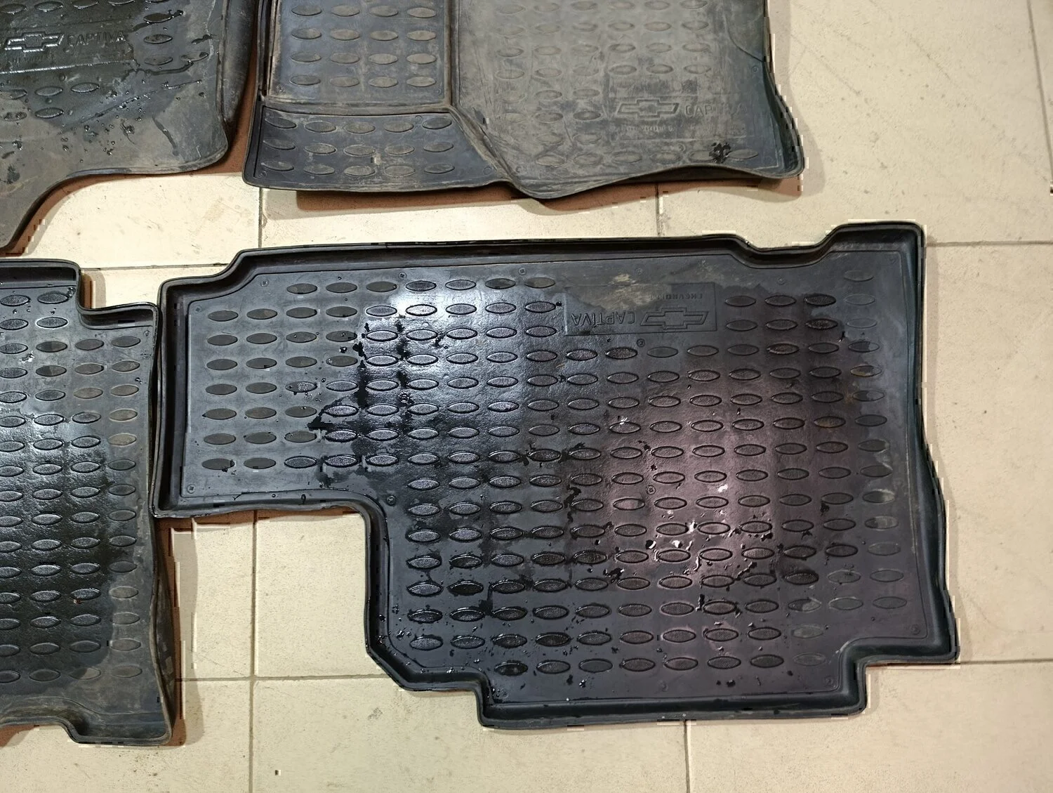 К-кт ковриков Chevrolet Captiva (C100) 2006-2010 - миниатюра 4