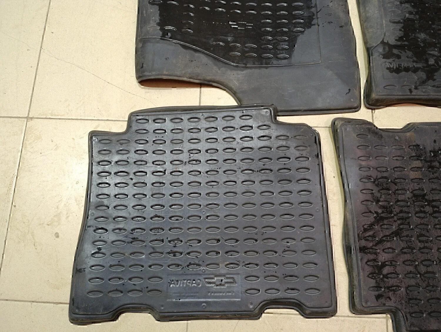 К-кт ковриков Chevrolet Captiva (C100) 2006-2010 - миниатюра 9
