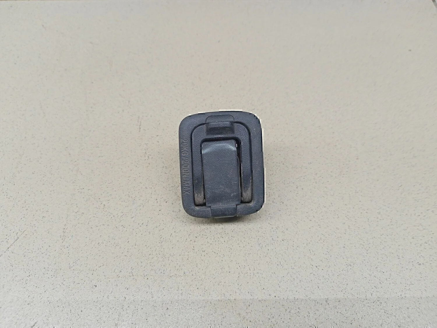 Крючок MITSUBISHI Outlander (CU) 2003-2009 - изображение 1