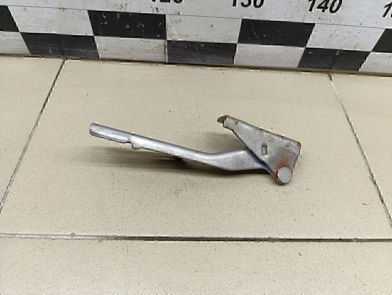 Петля капота правая MITSUBISHI Lancer (CS/Classic) 2003-2006 - миниатюра 3