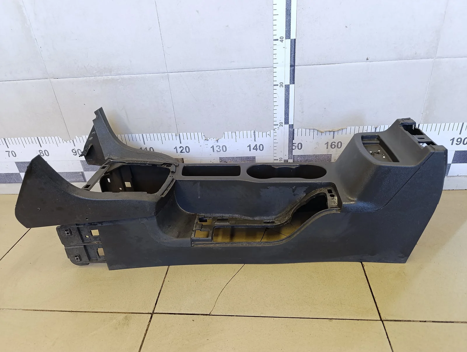 Консоль FORD Focus II 2005-2008 - изображение 1