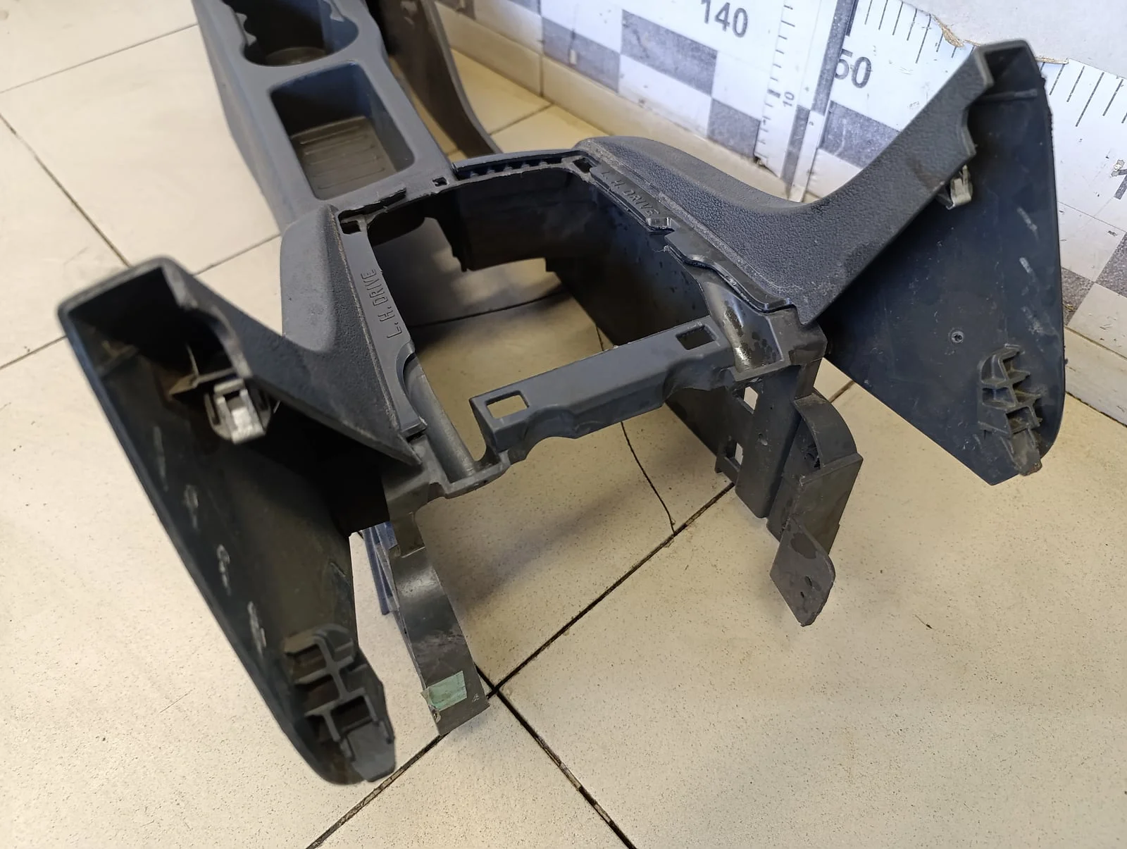 Консоль FORD Focus II 2005-2008 - миниатюра 7
