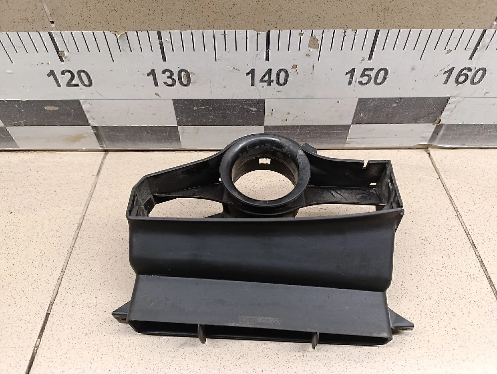 Воздухозаборник (наружный) VW Golf VI 2009-2012 - миниатюра 3