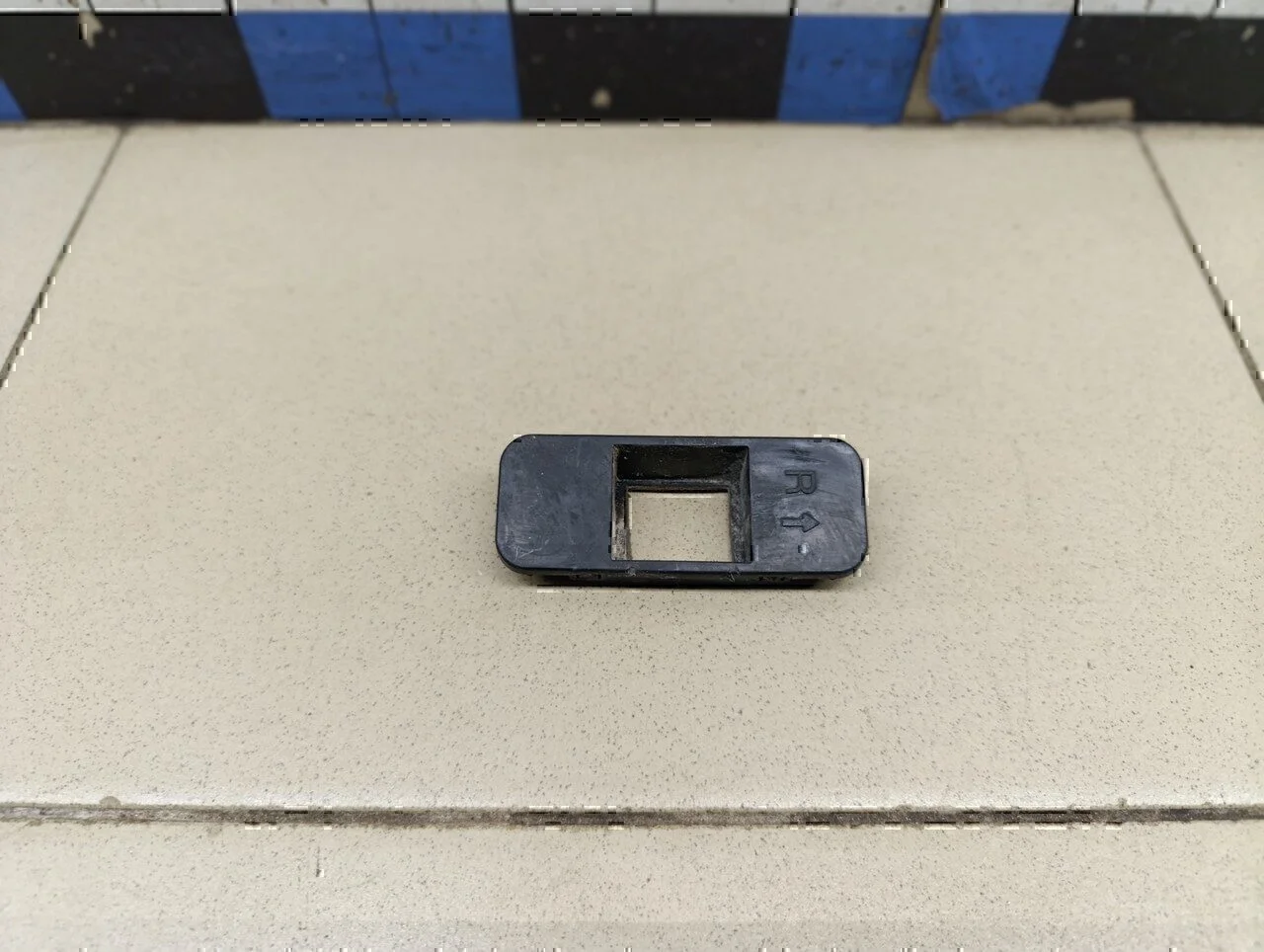 Накладка (кузов наружные) NISSAN Note (E11) 2006-2013 - изображение 1