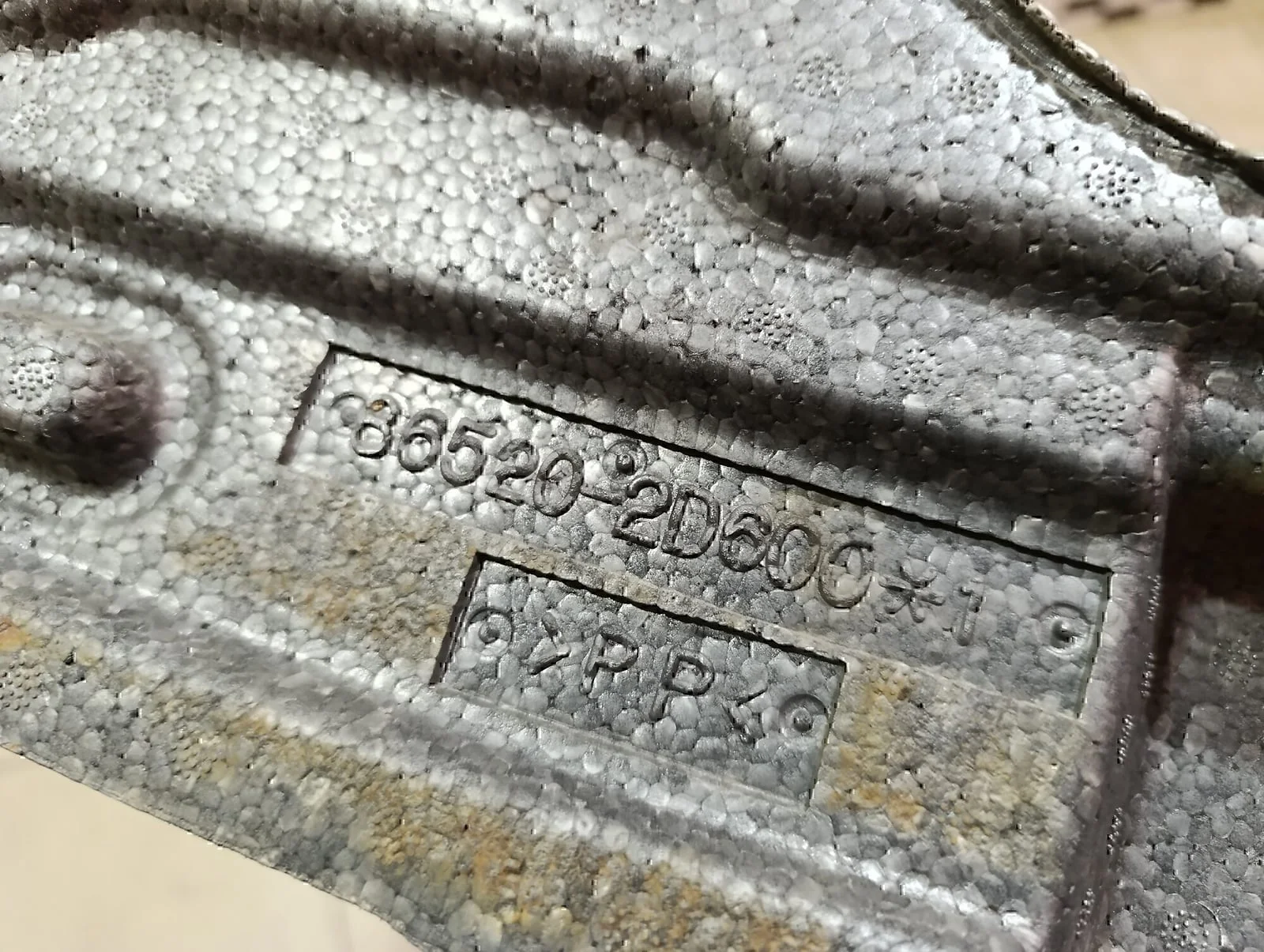 Наполнитель переднего бампера Hyundai-KIA Elantra 2000-2005 - миниатюра 8