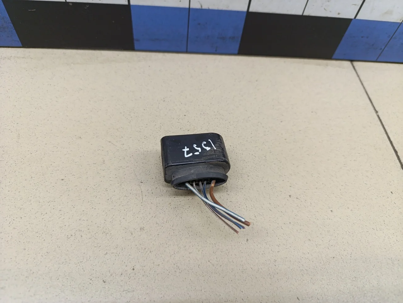 Разъем VW Polo (Sed RUS) 2011> - миниатюра 3