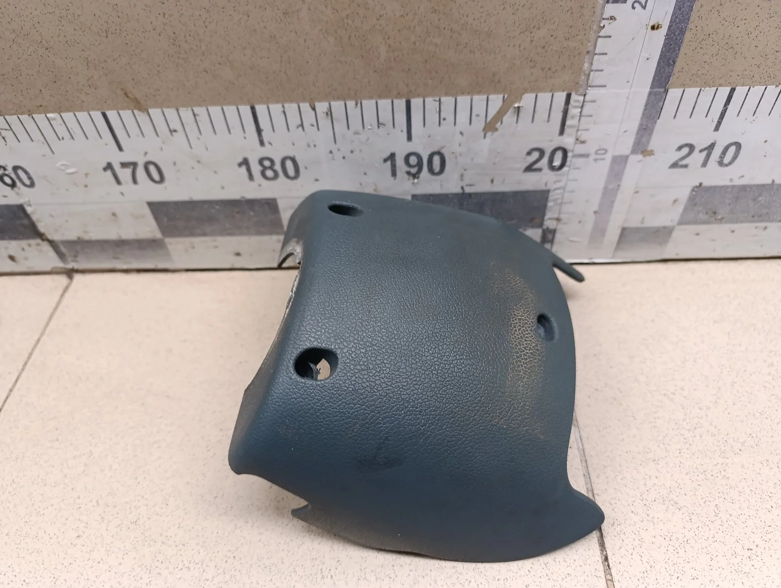 Кожух рулевой колонки нижний RENAULT Kangoo 1997-2003 - миниатюра 2