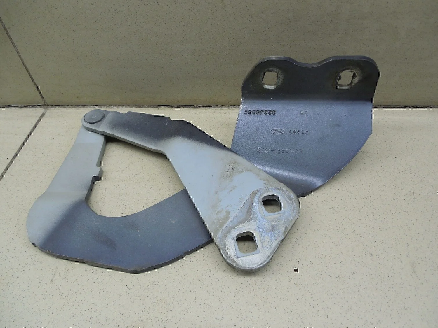 Петля капота левая FORD Kuga 2008-2012 - миниатюра 3