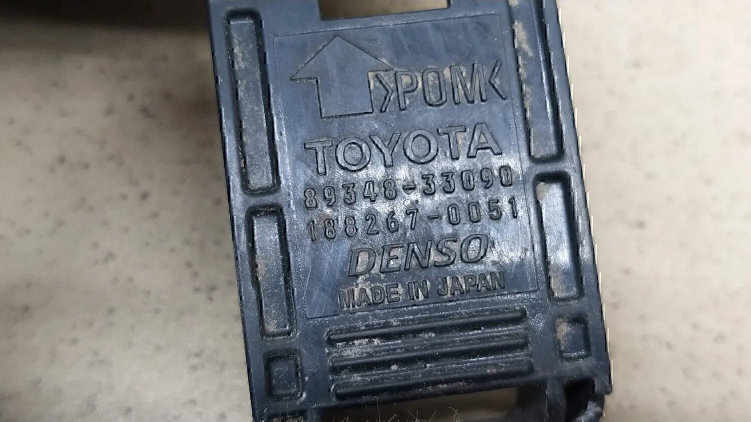 Кронштейн датчика парковки TOYOTA Camry XV40 2006-2011 - миниатюра 4