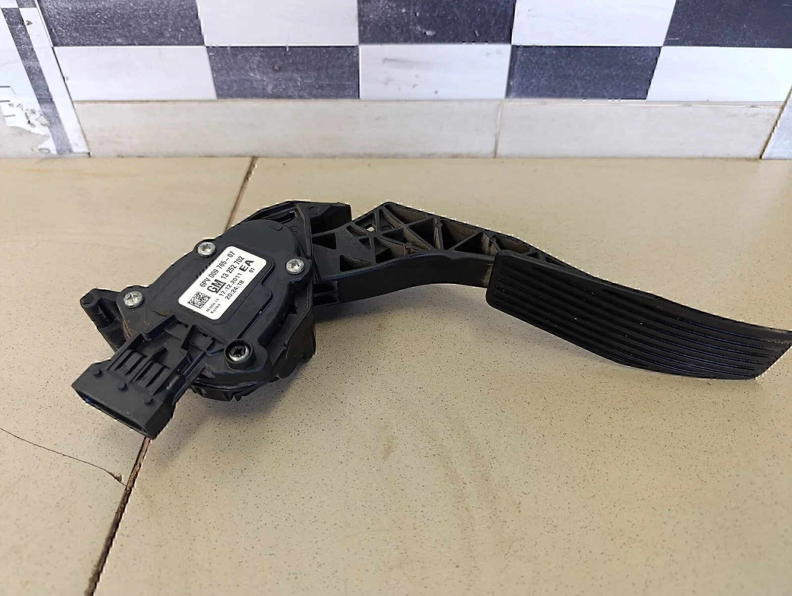 Педаль газа Chevrolet Cruze 2009-2016 - миниатюра 4