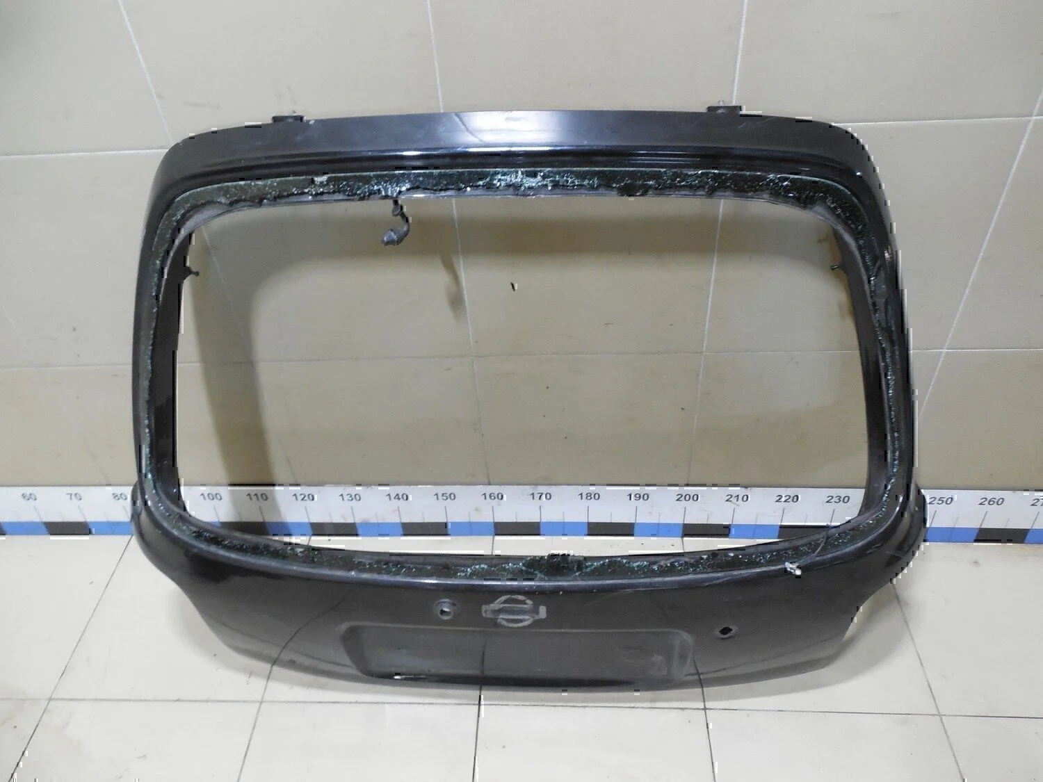 Дверь багажника NISSAN Micra (K11E) 1992-2002 - изображение 1