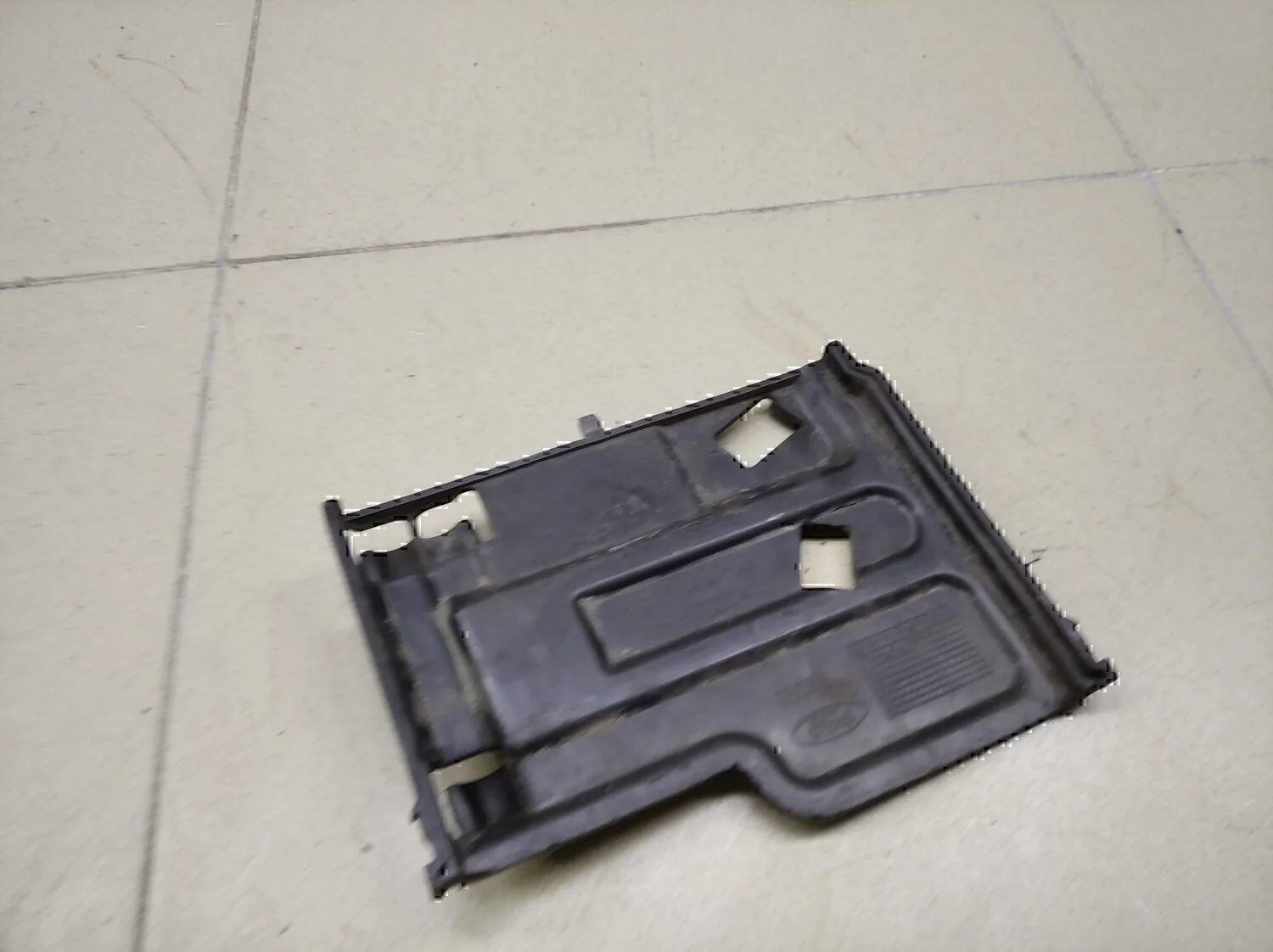 Крышка FORD Focus II 2005-2008 - миниатюра 2