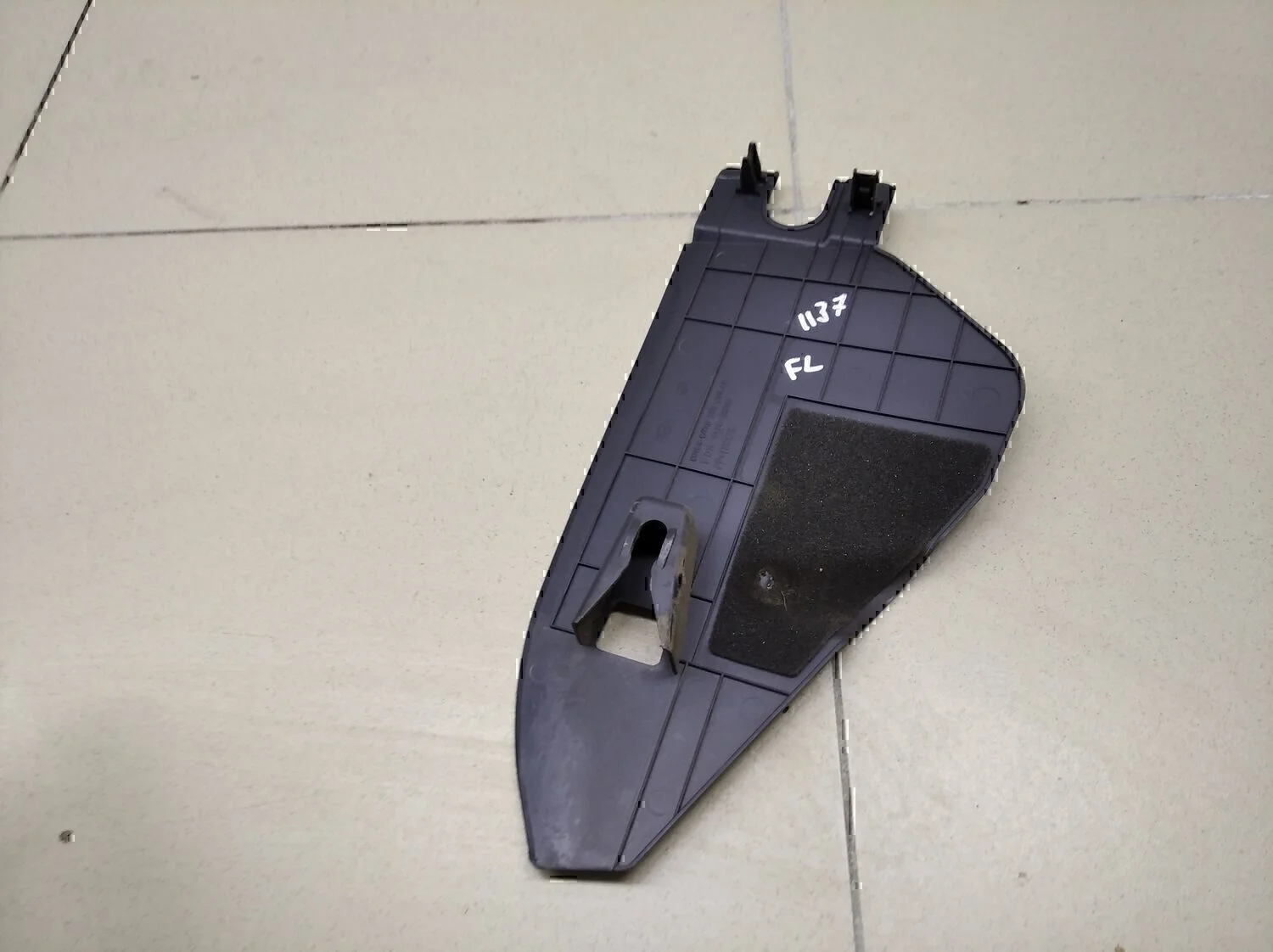 Накладка (кузов внутри) Hyundai-KIA i30 2007-2012 - миниатюра 3