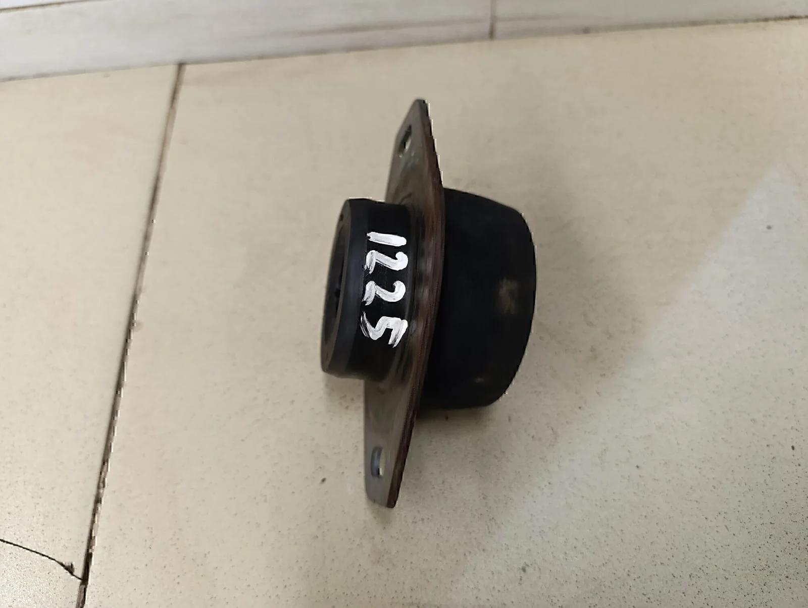 Опора КПП Peugeot-Citroen C4 2005-2011 - миниатюра 3