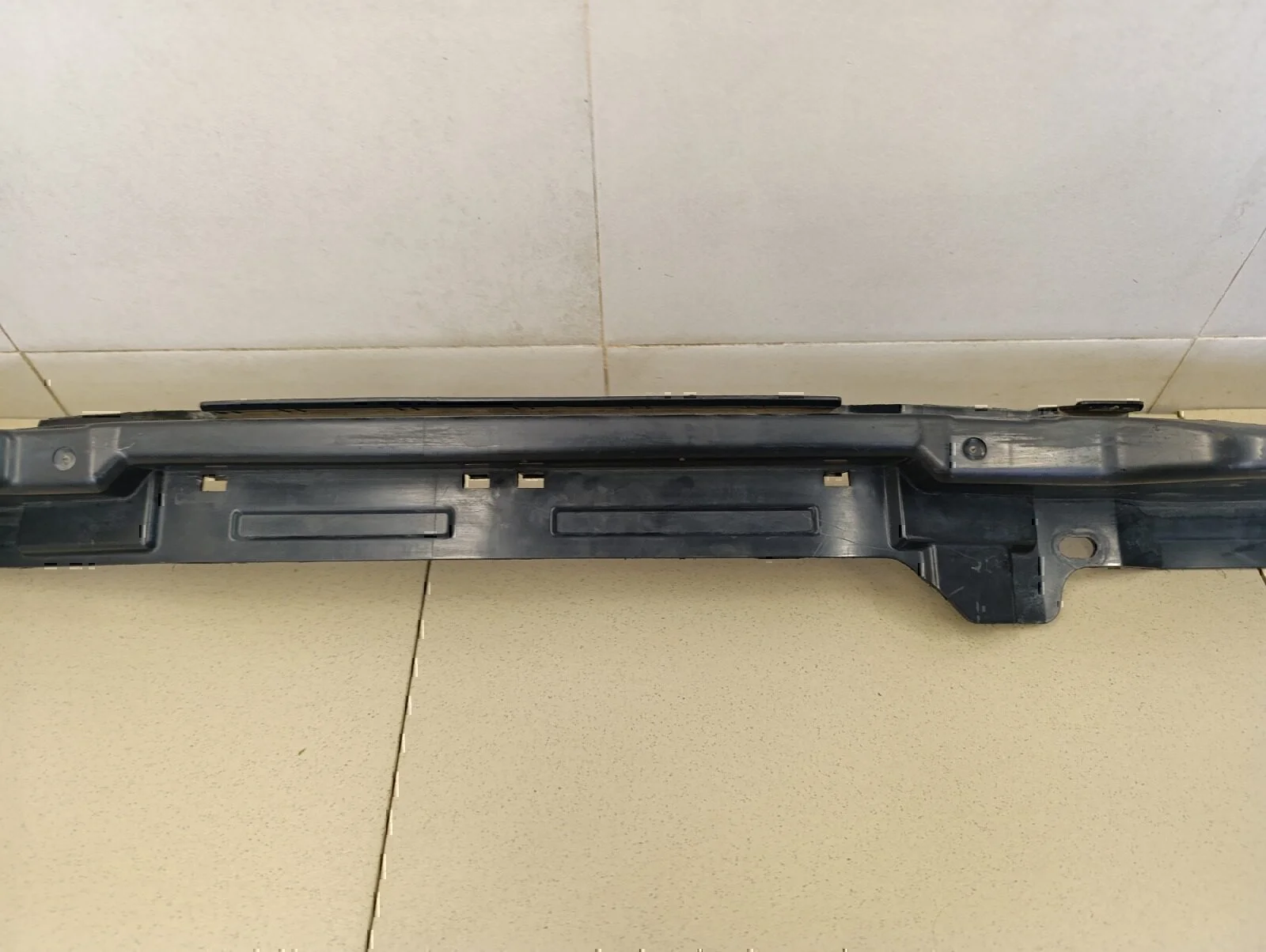 кронштейн заднего бампера NISSAN Note (E11) 2006-2013 - миниатюра 3