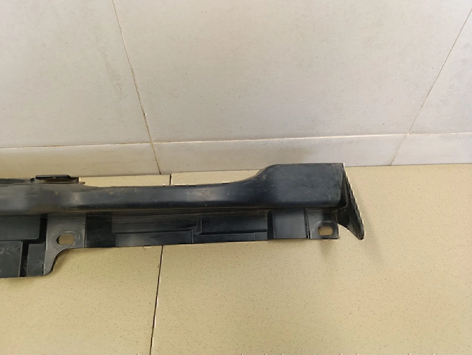 кронштейн заднего бампера NISSAN Note (E11) 2006-2013 - миниатюра 5