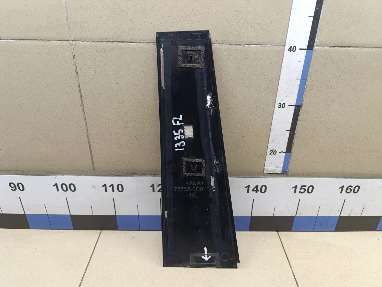 Накладка двери передней левой TOYOTA Yaris 2005-2011 - миниатюра 4
