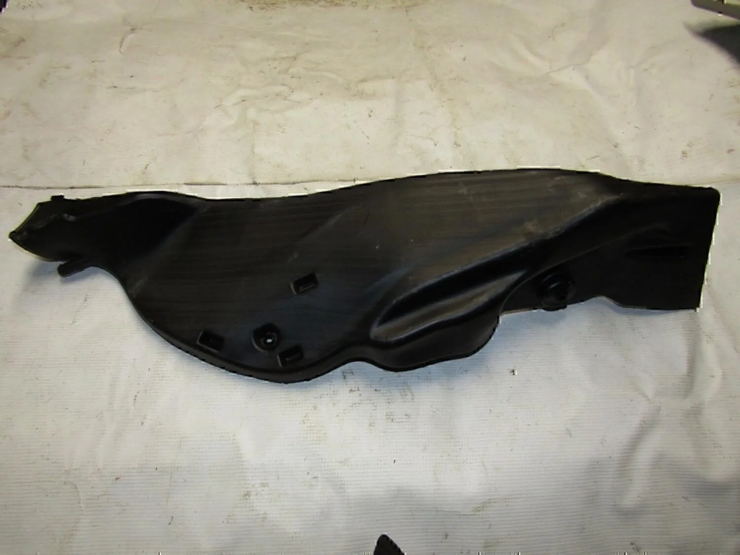 Воздуховод VW Golf IV/Bora 1997-2005 - миниатюра 2
