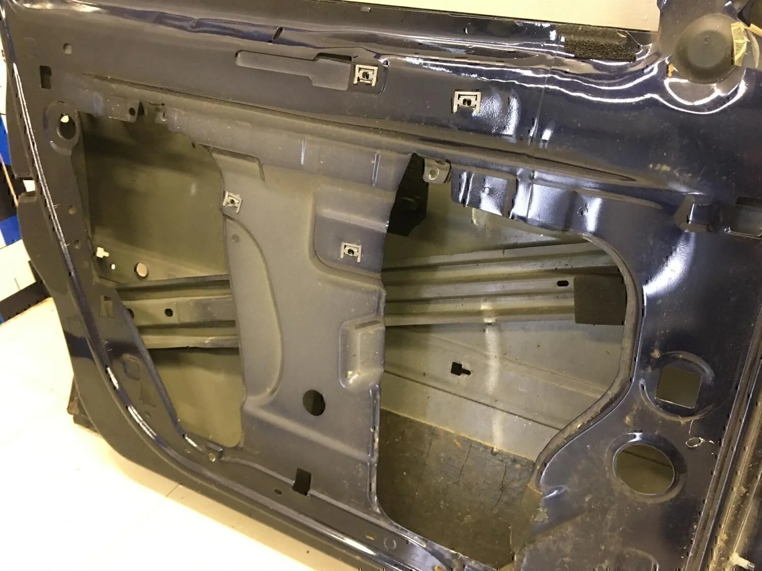 Дверь передняя левая RENAULT Megane II 2002-2009 - миниатюра 8