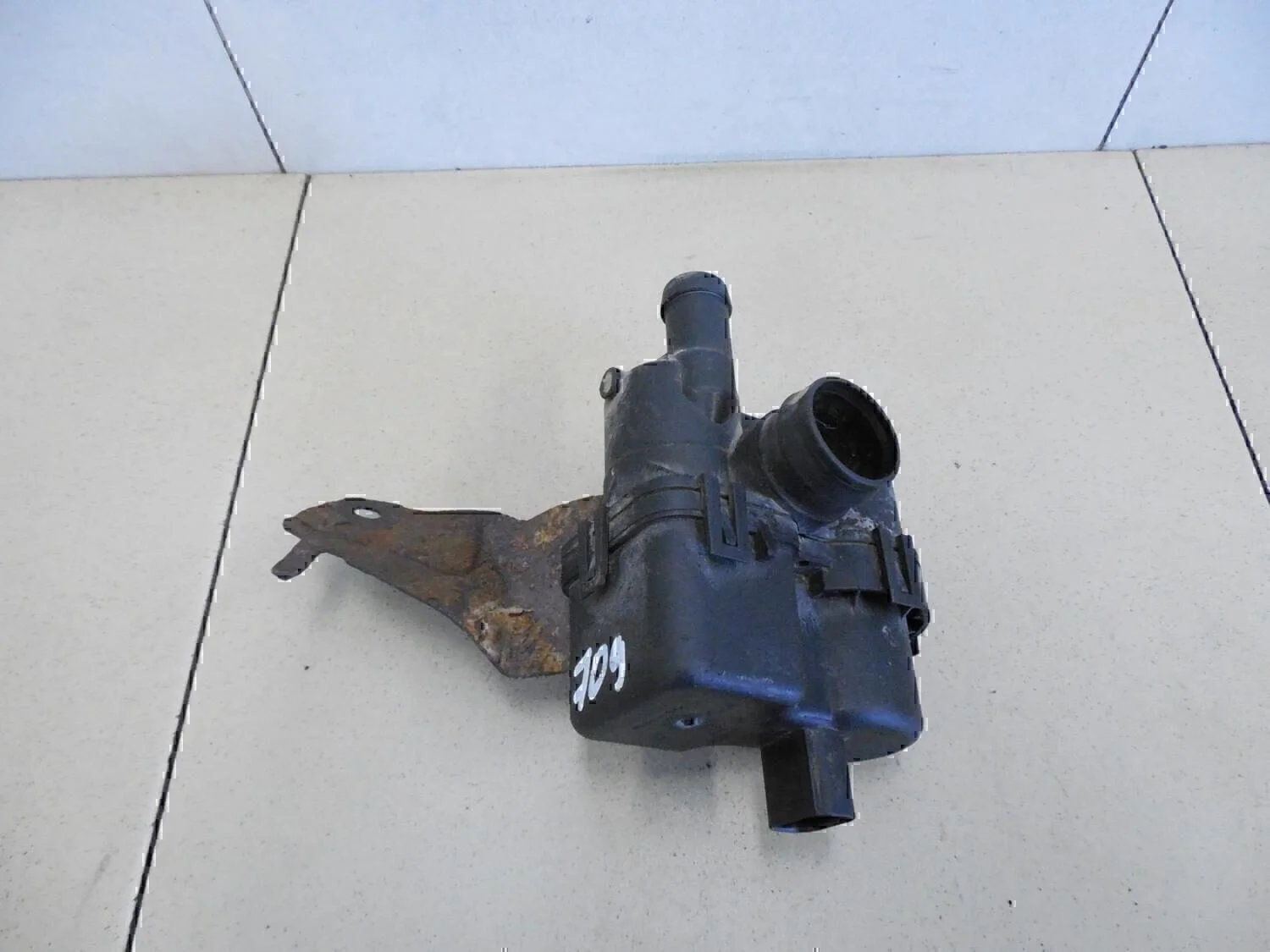 насос подкачки MAZDA Mazda 3 (BK) 2002-2009 - миниатюра 4