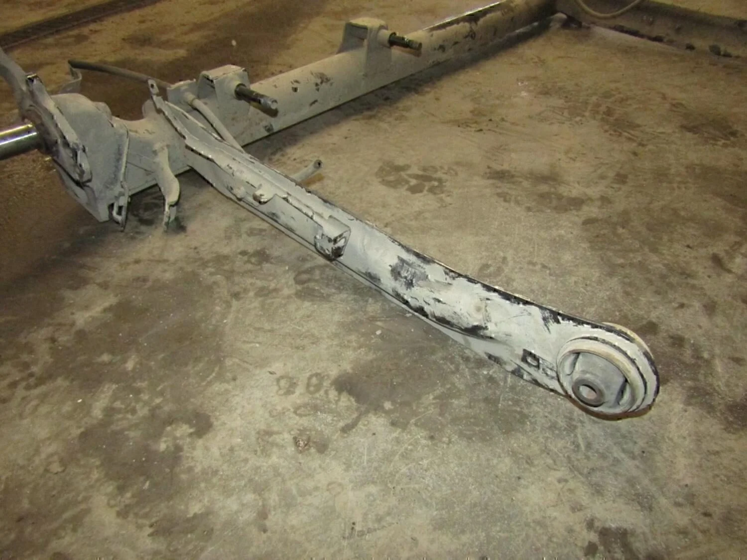 Балка задняя NISSAN Almera N16 2000-2006 - миниатюра 5