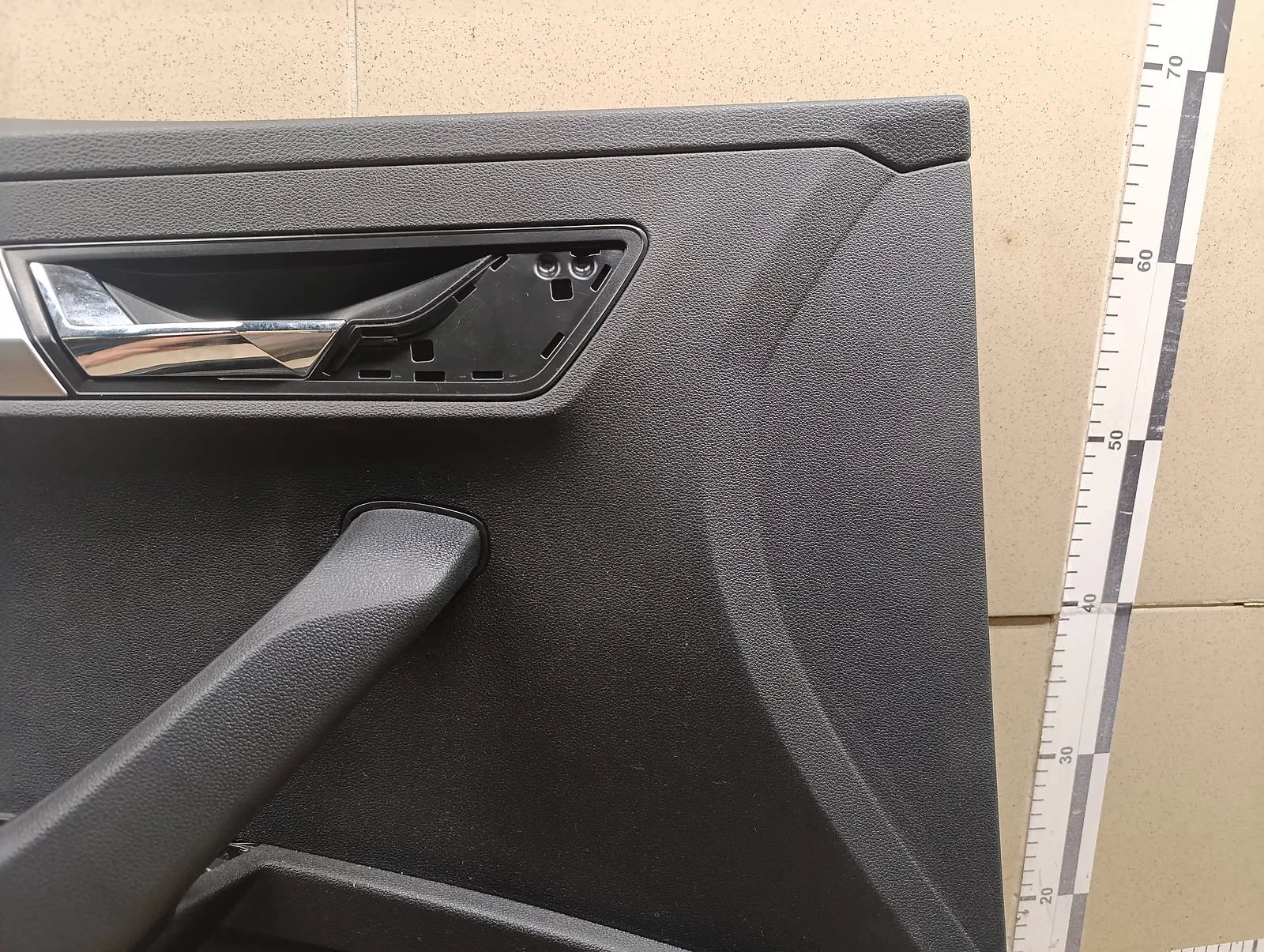 Обшивка двери передней левой SKODA Skoda Karoq 2017 - миниатюра 4