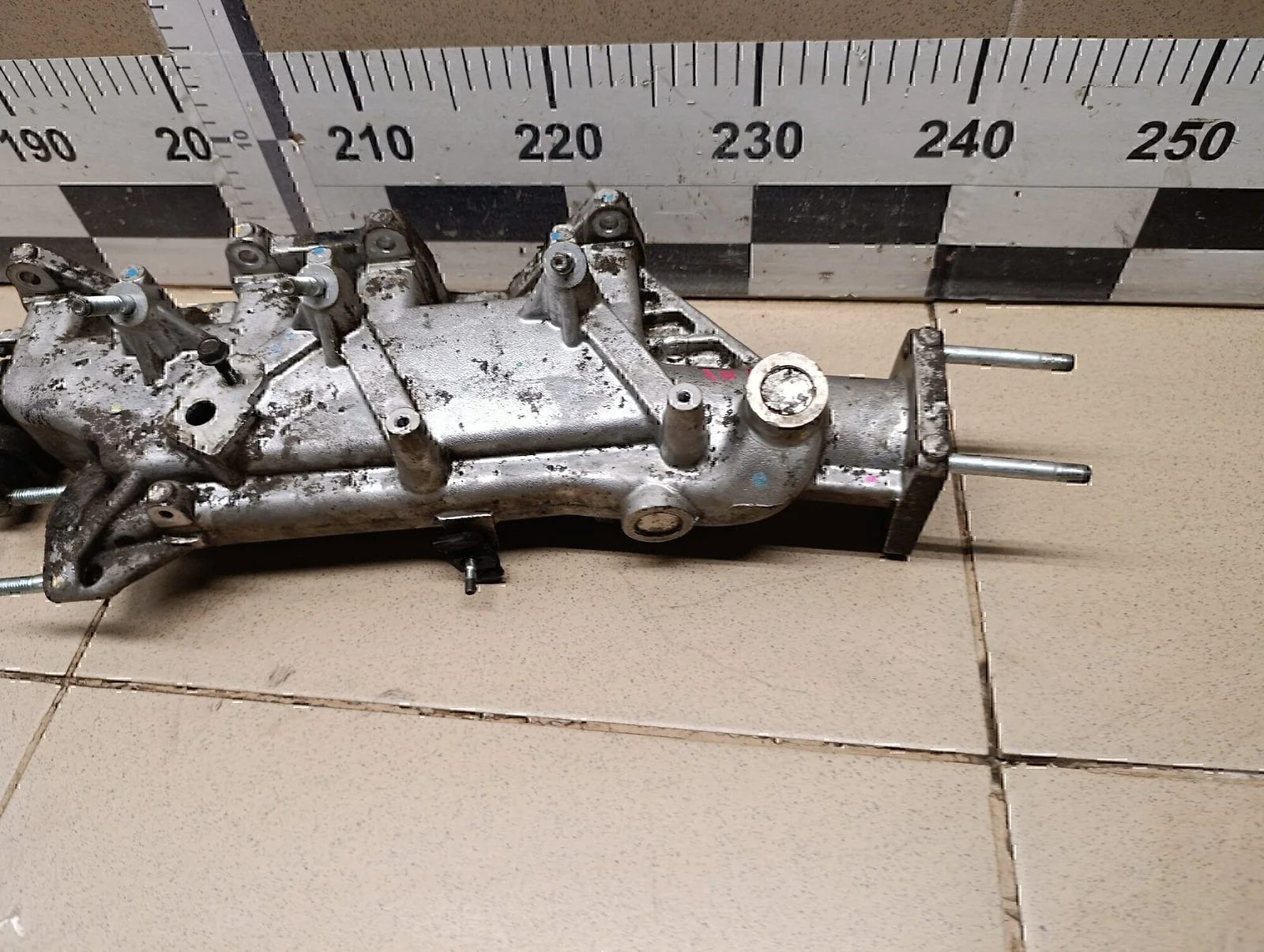 Коллектор впускной MAZDA BT-50 2006-2012 - миниатюра 4